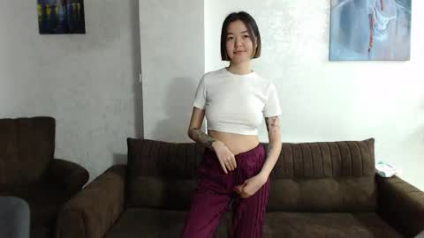 Niia online show from March 2026 10:46:02 PM