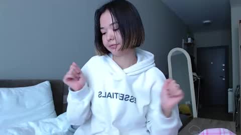 Niia online show from March 2026 07:11:02 AM