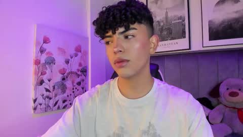 niick_twink online show from October 2025 07:25:02 PM