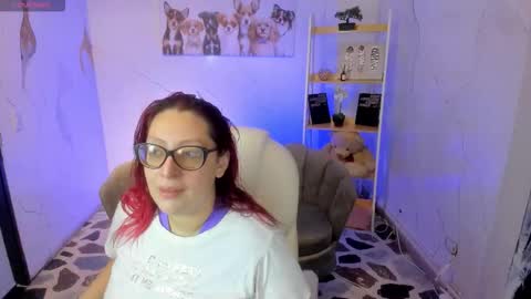 Snapshot of niickyjones chatting on October 2025 08:29:02 PM Anni online show from October 2025 08:29:02 PM