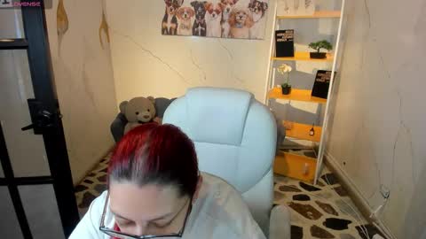 Snapshot of niickyjones chatting on October 2025 07:14:02 PM Anni online show from October 2025 07:14:02 PM