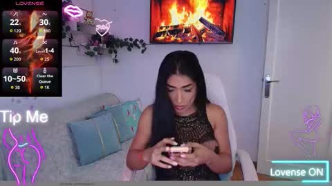 Nicolle Bustamante online show from February 2026 05:40:02 PM