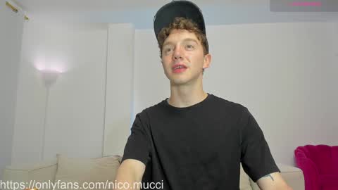 Snapshot of niico_18 chatting on February 2025 06:00:01 AM Nicolas Mucci online show from February 2025 06:00:01 AM