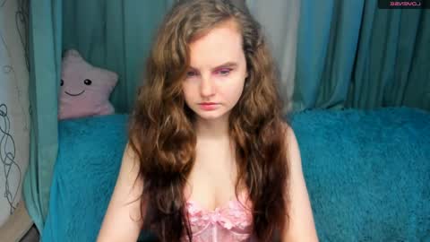 niiik_miiiki online show from April 2026 10:54:02 AM