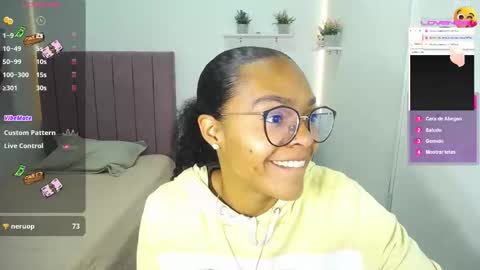 Snapshot of niina_lovee_ chatting on September 2025 03:56:02 PM online show from September 2025 03:56:02 PM