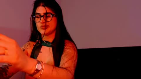 Niinarosee online show from April 2026 11:46:02 PM