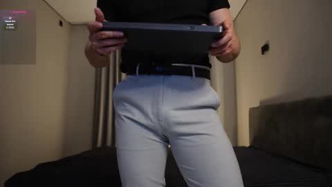 Snapshot of nik_sharp chatting on February 2026 05:22:02 PM Nik online show from February 2026 05:22:02 PM