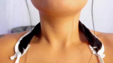 Snapshot of nika01_ chatting on October 2025 04:06:02 PM SAMARA online show from October 2025 04:06:02 PM