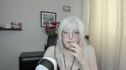 Snapshot of nika_dream1 chatting on June 2026 01:14:01 PM Nika online show from June 2026 01:14:01 PM