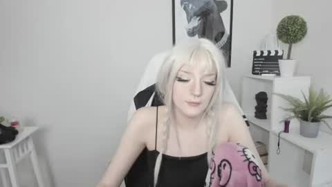 Snapshot of nika_dream1 chatting on July 2026 01:04:02 PM Nika online show from July 2026 01:04:02 PM