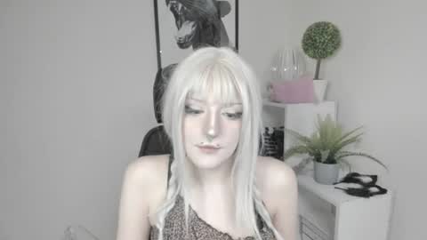 Snapshot of nika_dream1 chatting on July 2026 05:49:01 AM Nika online show from July 2026 05:49:01 AM