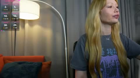 LIana online show from May 2026 09:01:02 PM