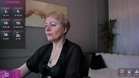 Snapshot of nika_smit chatting on February 2025 04:48:02 AM Nika online show from February 2025 04:48:02 AM