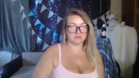 Nika online show from September 2025 03:32:02 AM