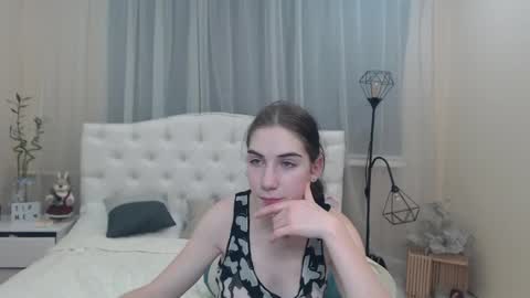 Snapshot of nikastarkk chatting on January 2025 10:24:01 PM nikastarkk online show from January 2025 10:24:01 PM