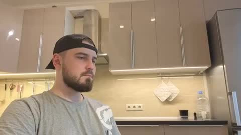 Nick online show from November 2025 09:52:01 AM