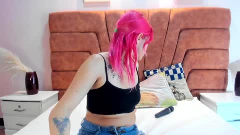 niki online show from January 2025 04:07:02 AM