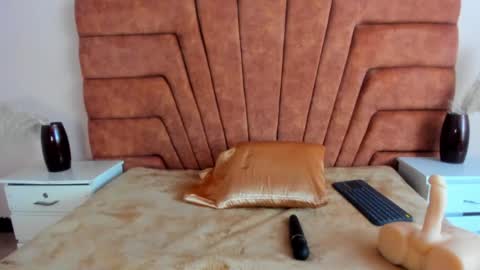 niki online show from February 2025 08:31:01 PM