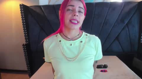 niki online show from September 2025 03:55:02 AM