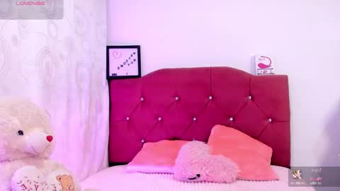 Nikii  online show from September 2025 02:11:01 AM