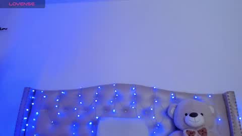 Snapshot of nikiibrooks chatting on December 2024 04:31:02 AM Niikii online show from December 2024 04:31:02 AM