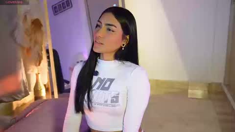 Nikita Luan online show from March 2026 12:58:02 AM