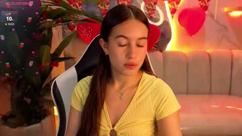 Snapshot of nikka_tx chatting on February 2026 12:56:01 PM Online 2200 to 600 online show from February 2026 12:56:01 PM