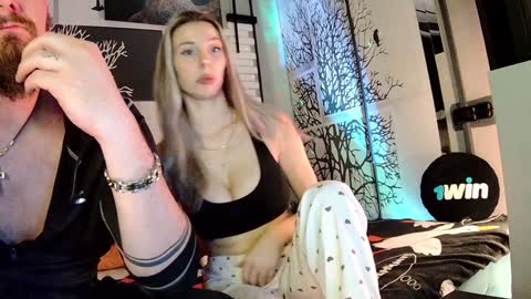 nikki7377 online show from December 2024 03:50:02 PM