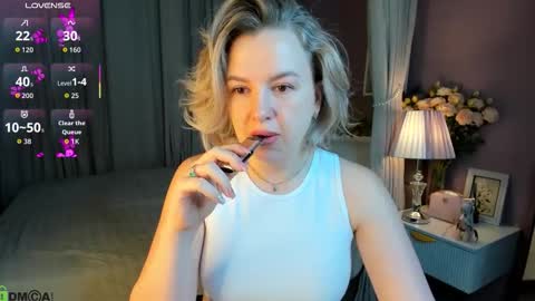 Nikki online show from October 2025 11:50:04 PM