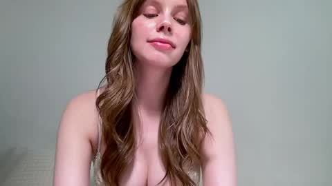 Snapshot of nikki_mi chatting on March 2026 11:06:01 AM Nikki online show from March 2026 11:06:01 AM