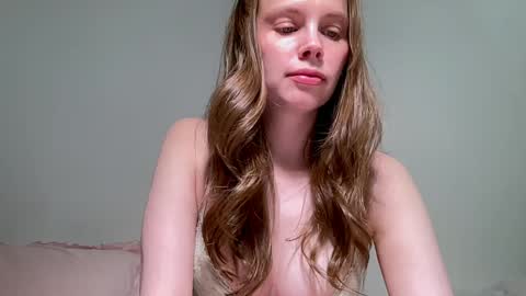 Nikki online show from May 2026 10:09:01 AM