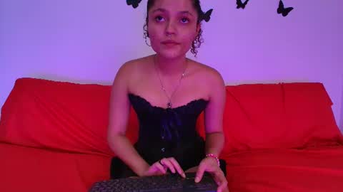 nikki_uwu online show from June 2026 08:00:02 PM