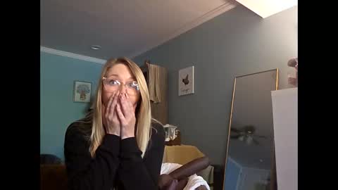 nikkib653466 online show from April 2026 05:37:01 PM