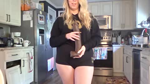nikkib653466 online show from May 2026 05:18:01 PM