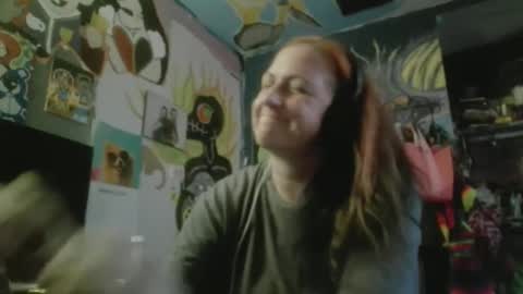 Nikkie online show from September 2025 08:35:02 PM