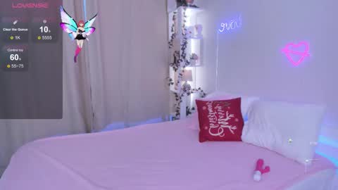 Snapshot of nikkikiss__ chatting on November 2025 02:45:01 AM nikkikiss__ online show from November 2025 02:45:01 AM