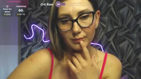 nikkikiss___ online show from May 2026 05:29:01 PM