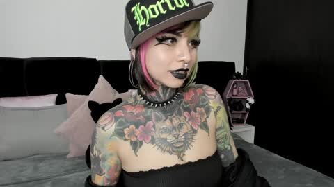 Snapshot of nikkiramone chatting on December 2024 10:02:02 AM Nikki Ramone online show from December 2024 10:02:02 AM