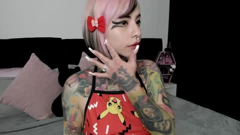 Snapshot of nikkiramone chatting on January 2025 11:51:02 AM Nikki Ramone online show from January 2025 11:51:02 AM