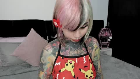 Snapshot of nikkiramone chatting on January 2025 05:56:01 PM Nikki Ramone online show from January 2025 05:56:01 PM