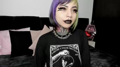 Snapshot of nikkiramone chatting on February 2025 05:09:01 AM Nikki Ramone online show from February 2025 05:09:01 AM