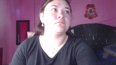 Snapshot of nikkirous_ chatting on September 2025 12:40:01 PM Nikkirous online show from September 2025 12:40:01 PM