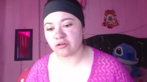 Snapshot of nikkirous_ chatting on October 2025 12:24:02 PM Nikkirous online show from October 2025 12:24:02 PM