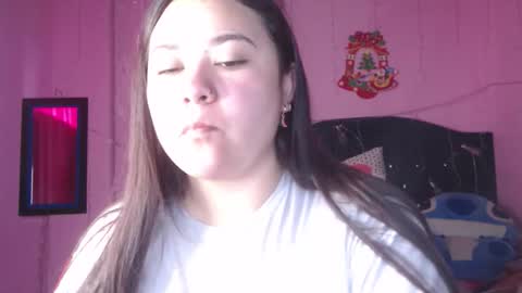 Snapshot of nikkirous_ chatting on October 2025 12:19:01 PM Nikkirous online show from October 2025 12:19:01 PM