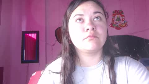 Snapshot of nikkirous_ chatting on October 2025 12:27:02 PM Nikkirous online show from October 2025 12:27:02 PM