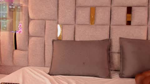 Snapshot of nikky_red__ chatting on March 2026 03:12:01 AM nikky_red__ online show from March 2026 03:12:01 AM