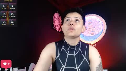 Nikky online show from October 2025 12:57:02 PM