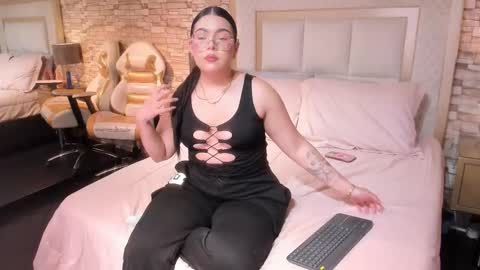 Y E S I online show from January 2026 12:44:02 PM