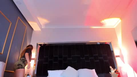     online show from January 2025 07:14:02 PM