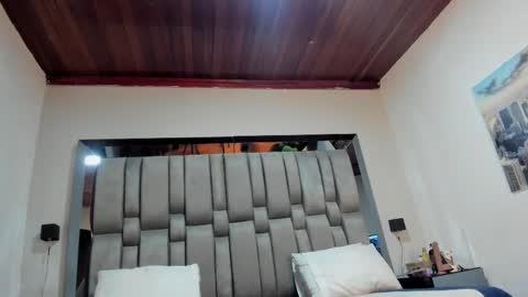     online show from October 2025 11:52:02 AM